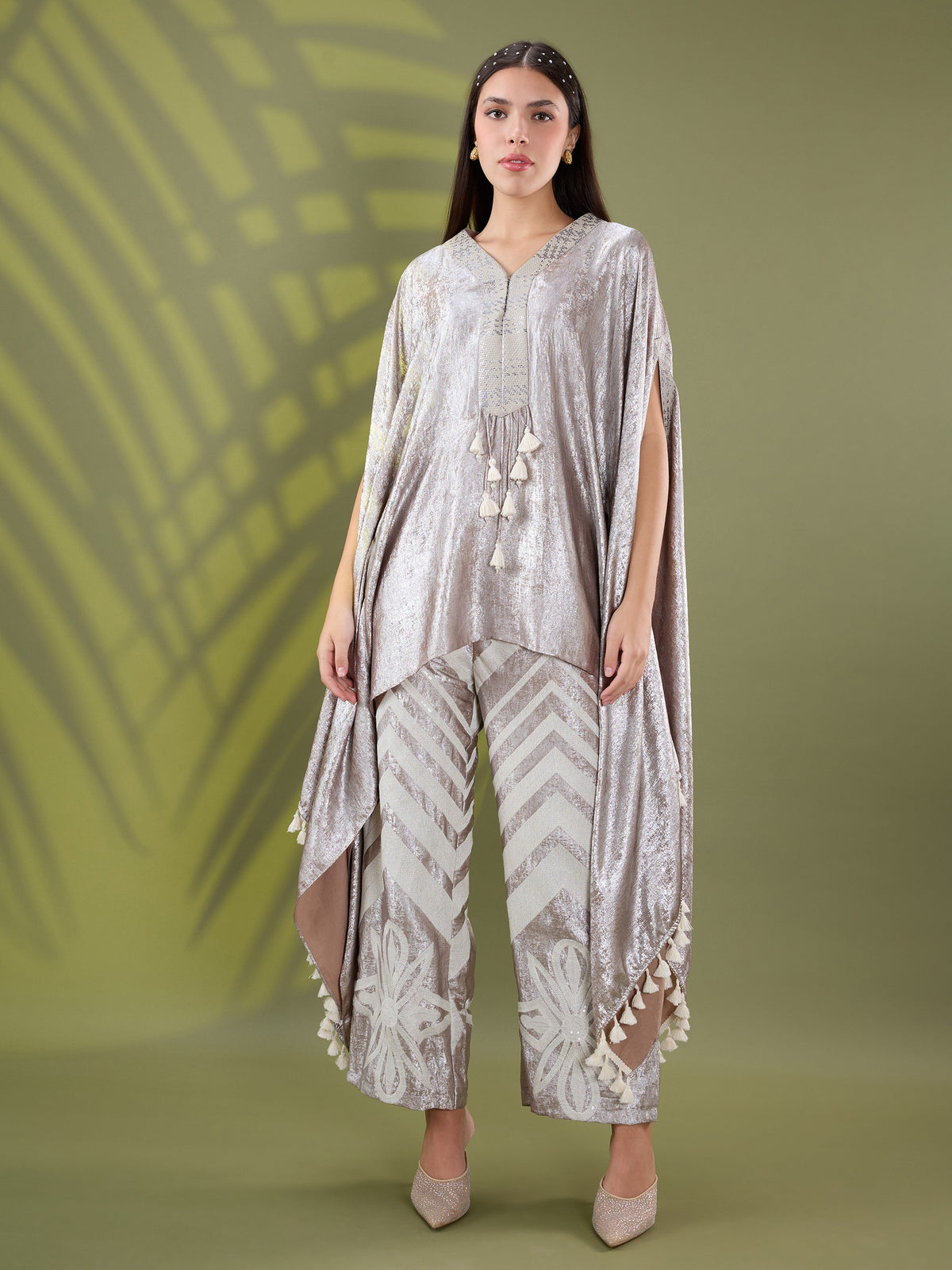 Mehr silver cape coord set
