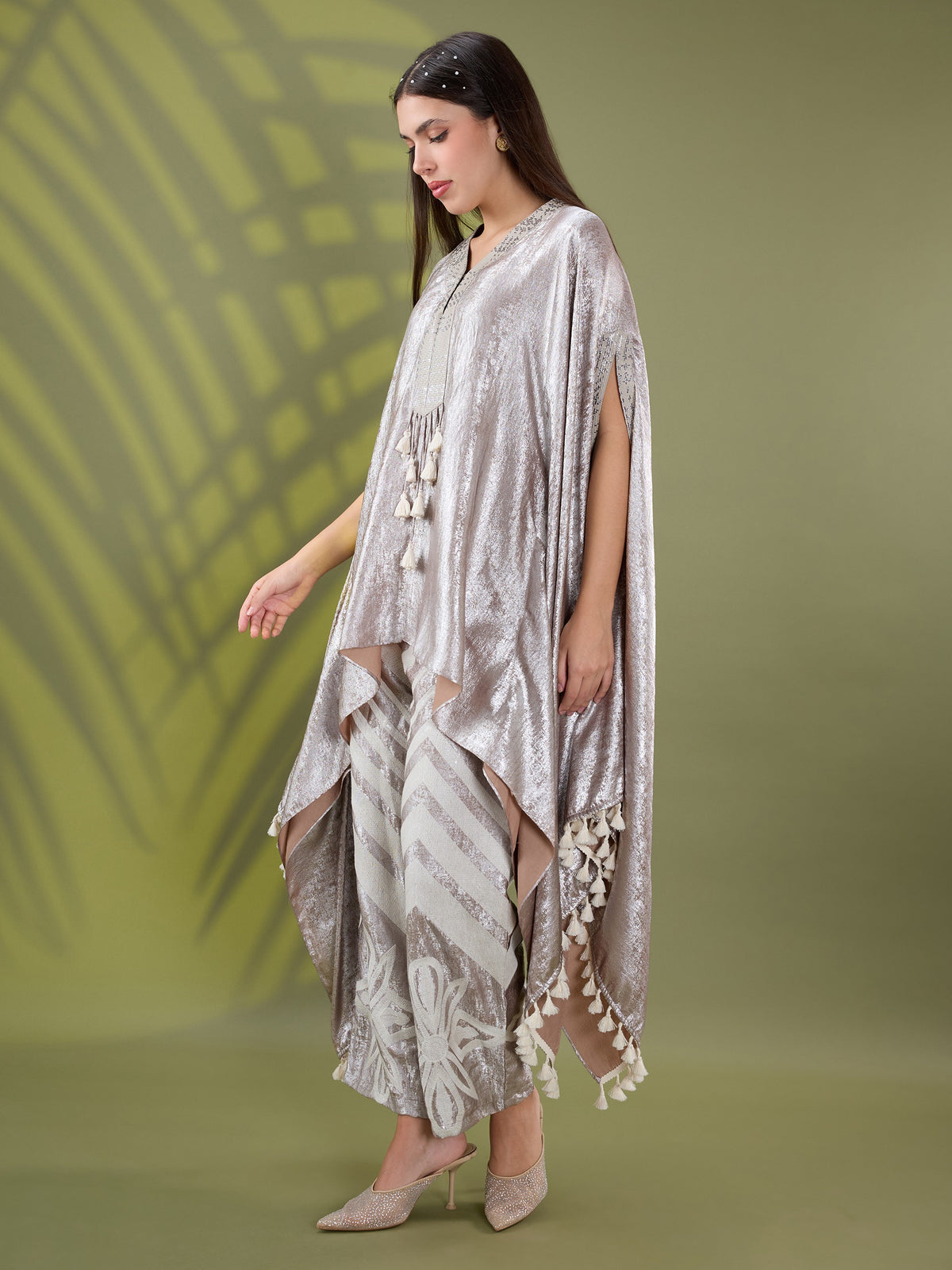 Mehr silver cape coord set