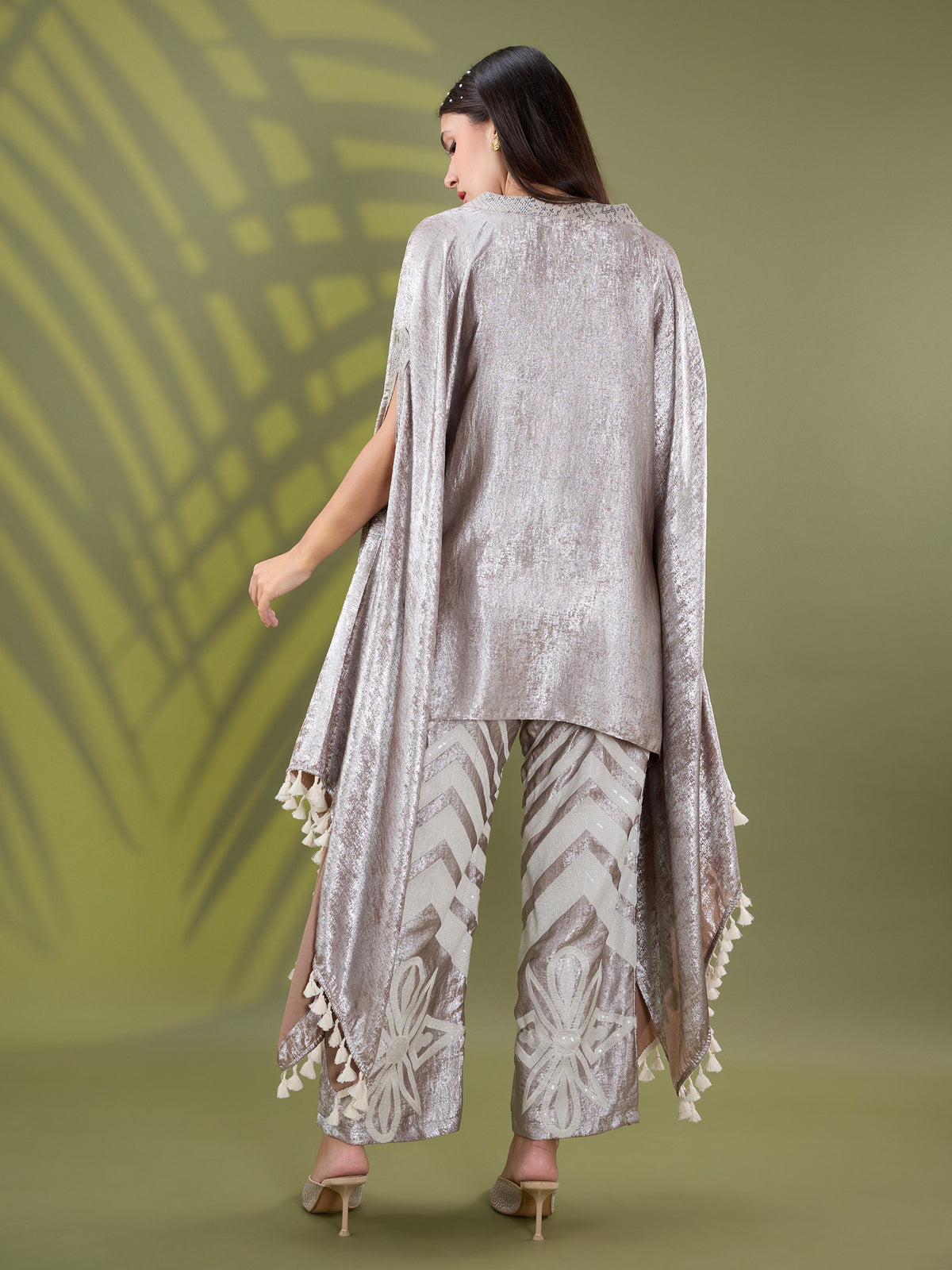 Mehr silver cape coord set