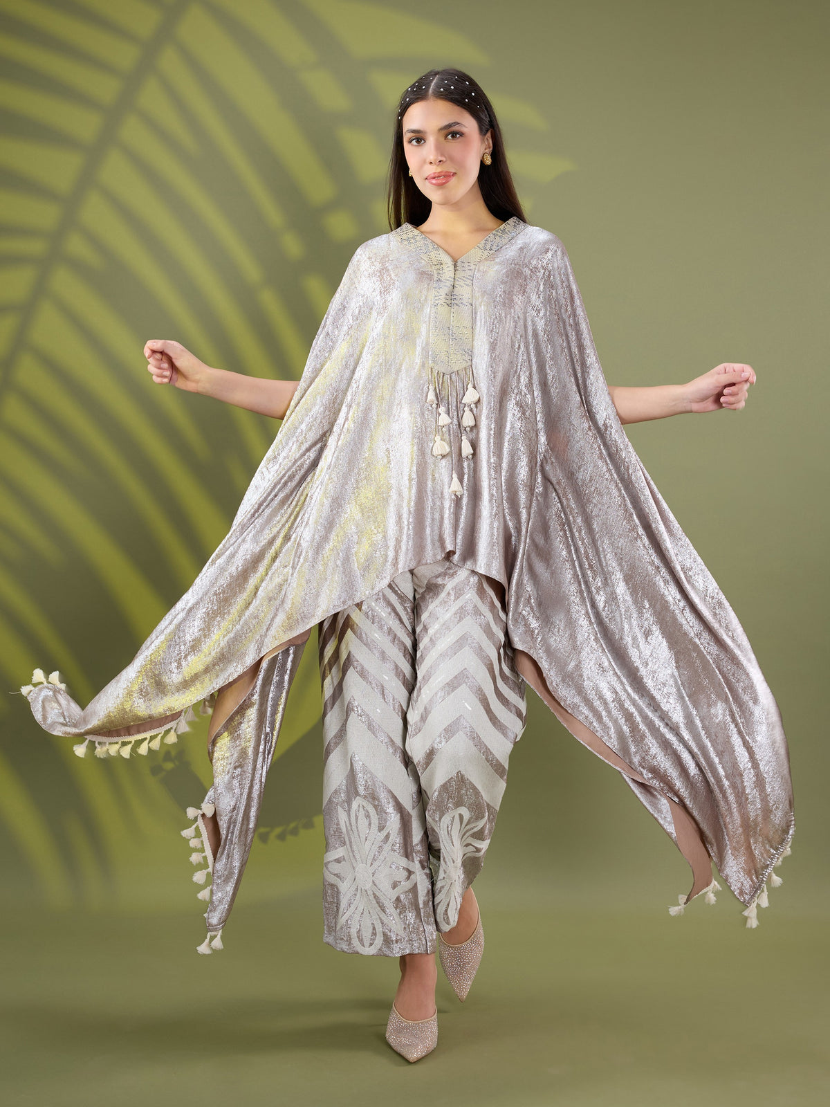 Mehr silver cape coord set